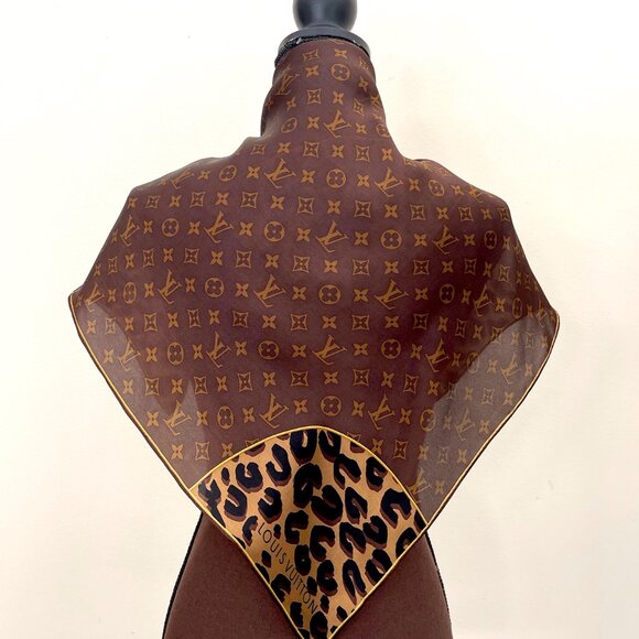 New Unisex Louis Vuitton Scarf Monogram Leopard Animal Print Silk Satin … - Picture 6 of 16